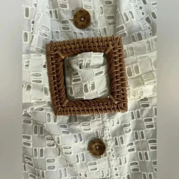 NWT Anthropologie Women’s Ivory Eyelet Lace Belted Romper - Size 4 - Picture 10 of 12